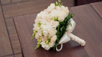 Jak zabalit svatební kytici