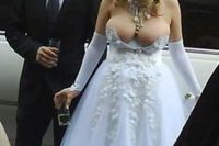 Šílené svatební šaty