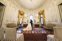 Svatební fotografie v dešti