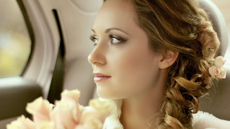 Základem svatebního líčení je make-up