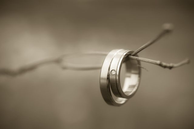 Rozdílné snubní prsteny