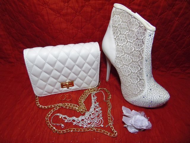 Kabelky a psaníčka pro nevěstu